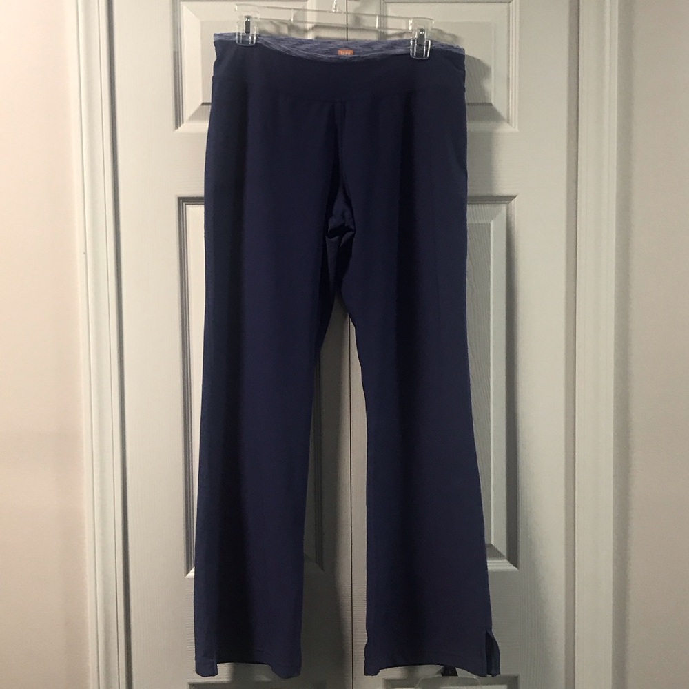 Lucy Tech Pants in Purple